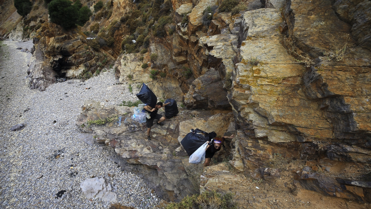Yelkenci, yaklaşık 6 yıldır bu atıkları sanat eserine dönüştürdüğünü vurguladı. 