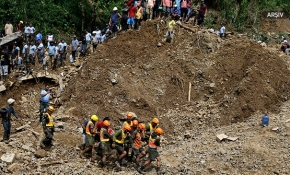 Çin'de sel, Polonya'da yıldırım 14 can aldı