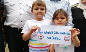 Kuşdili festival ile yaşatılıyor