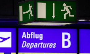 Münih Havalimanı'nda "acil çıkış" paniği