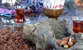 Fındık kabuğundan çay yaptı