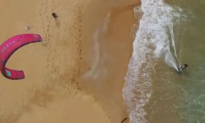 Sporcularından nefes kesen uçurtma sörfü