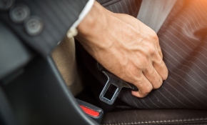 Trafik kazalarında hayata bağlayan kemer