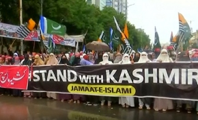 Pakistanlılar Cammu-Keşmir'deki sert uygulamaları protesto etti