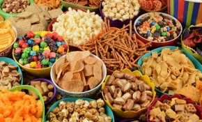 10 yıl boyunca abur cubur tüketti, görme ve işitme duyusunu kaybetti