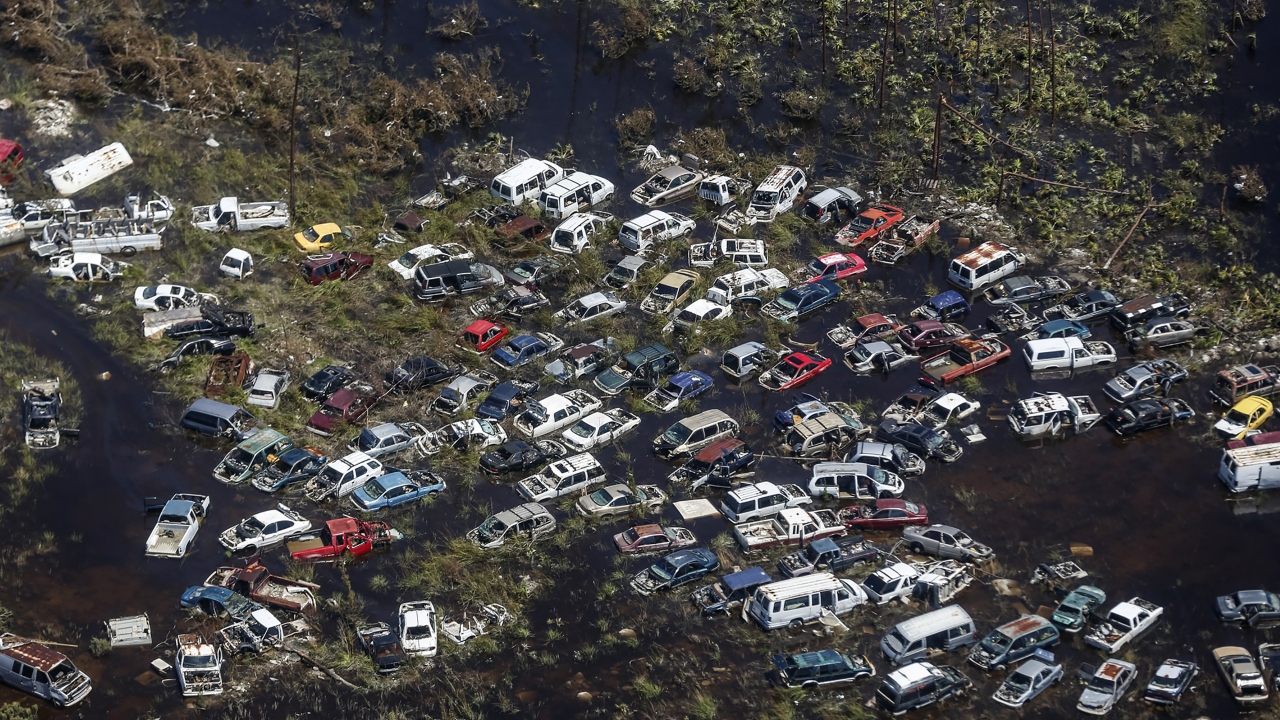 Bahamalar Başbakanı Hubert Minnis, yaptığı açıklamada, kasırga nedeniyle yaşamını yitirenlerin sayısının 30`a yükseldiğini bildirdi.