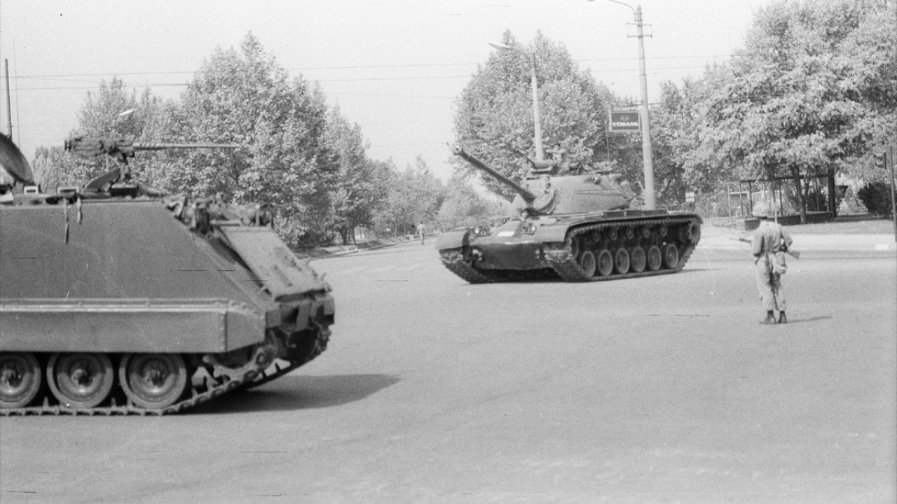12 Eylül 1980 sabahı sokağa çıkma yasağı ilan edildi. (Arşiv)