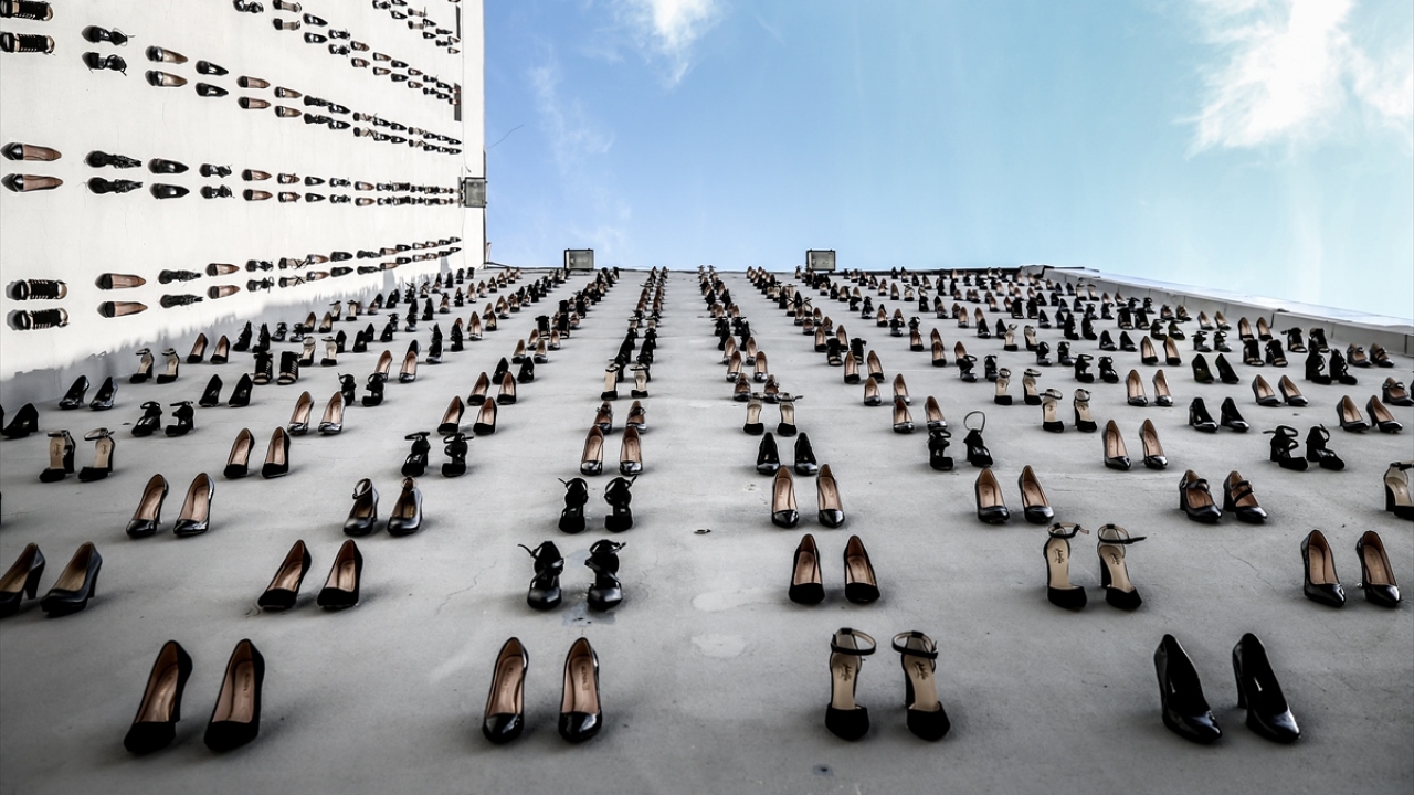 "Cinsiyet eşitsizliğini öncelikle ortadan kaldırmak gerekiyor"