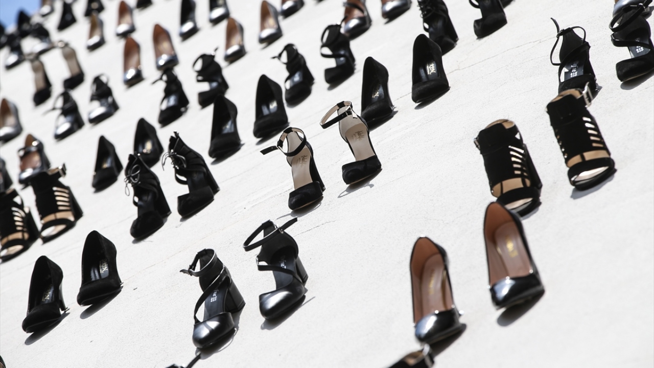 "Ölenlerin ev kapısına ayakkabılarının konulması, çıkış noktam oldu"