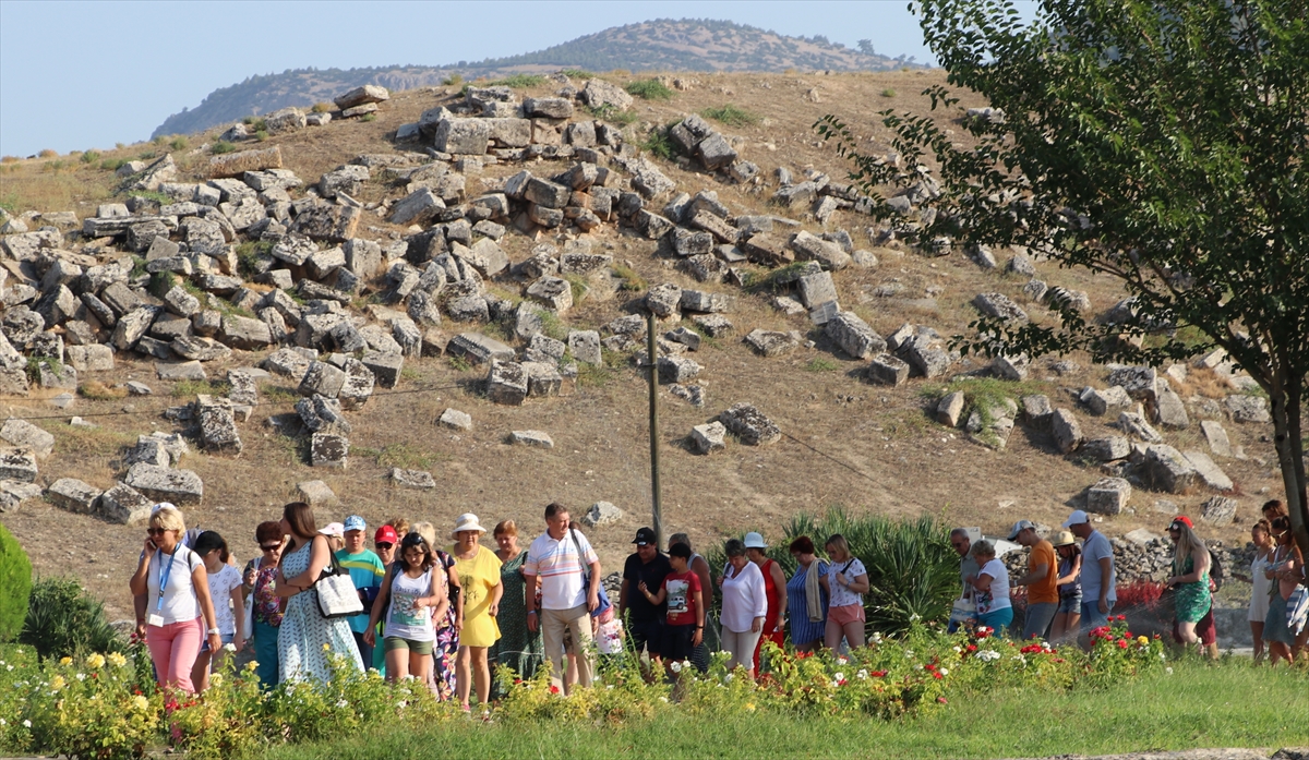 Böylece yılın sekiz aylık dilimindeki ziyaretçi sayısı 1 milyon 732 bin 167`ye ulaştı. 