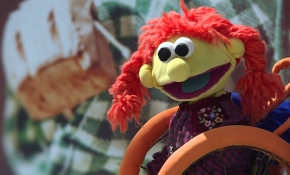 İstanbul'daki etkinlikte kuklalar masal anlattı