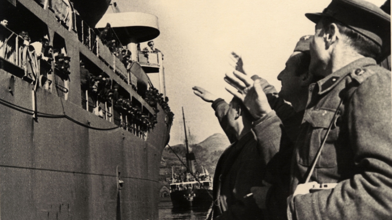 Kore Savaşına katılan askerler gemiyle rıhtımdan ayrıldı. (Arşiv)