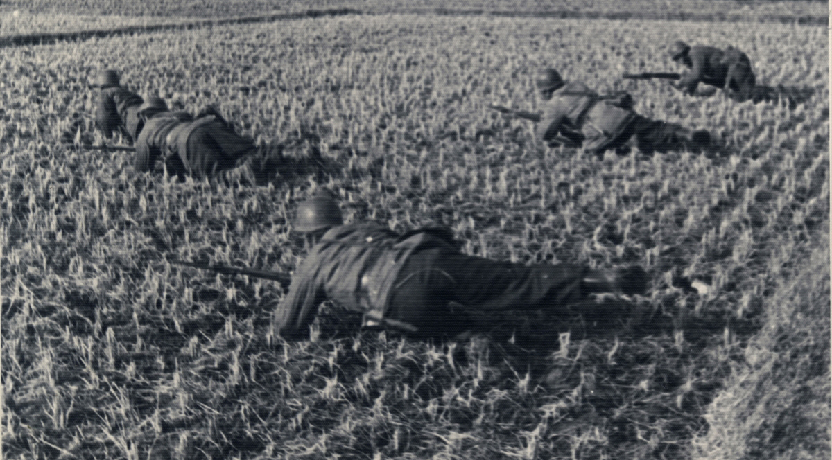 Kore`de bulunan Türk askerleri düşmana yaklaştı. (Arşiv)