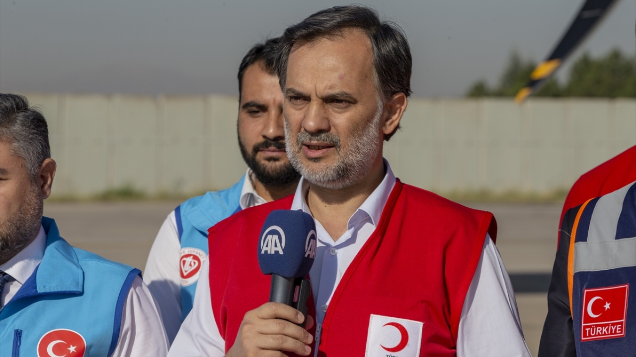 Türk Kızılay Genel Müdürü İbrahim Altan, burada yaptığı açıklamada, temmuzda başlayan ve ağustosta şiddetini artıran yağışların yol açtığı sel felaketi nedeniyle Sudan`da yaklaşık 350 bin kişinin mağdur olduğunu belirtti.