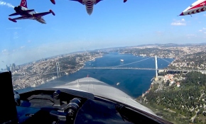 Türk Yıldızları'nın kokpitinden 'İstanbul'