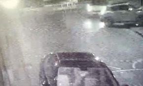 Polisin "dur" ihtarına uymadı, bahçe duvarına çarptı