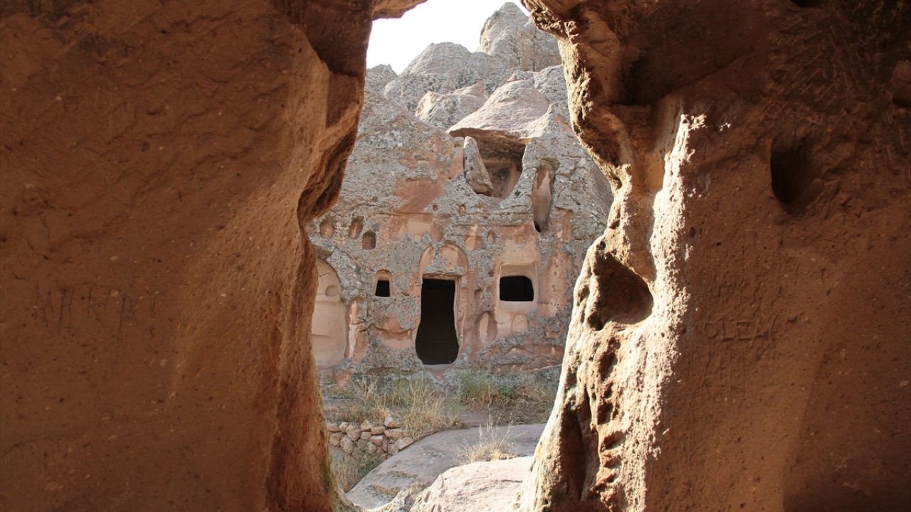 Vadi, birinci derece hem doğal hem de arkeolojik sit alanı. Aynı zamanda 25 kilometre uzunluğunda.