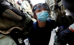 Hong Kong'da protestolar sürüyor