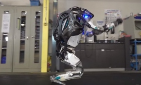 Dünyanın en dinamik insansı robotu Atlas