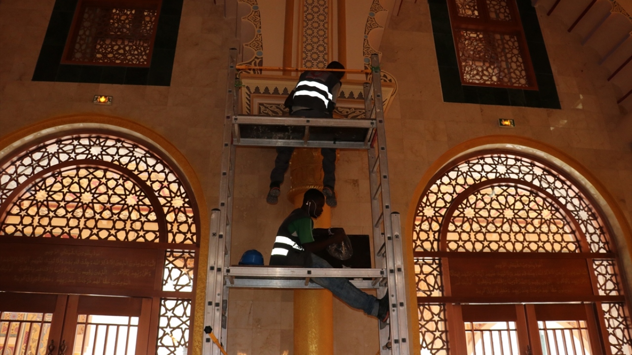 Yalnızca Tuba Camisi`nde kutlanan Magal günü etkinliklerine, Massalikoul Jinaan`ın de ev sahipliği yapması bekleniyor.