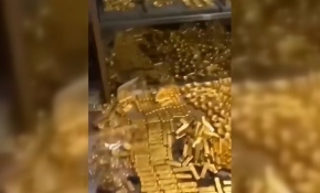 Çin’de belediye başkanının evinde 13,5 ton altın bulundu