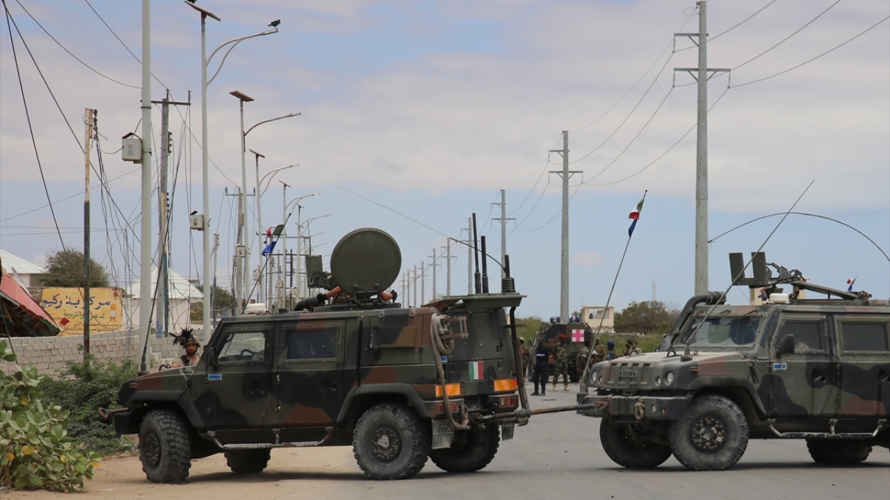 Saldırı sonrası olay yeri trafiğe kapatıldı.