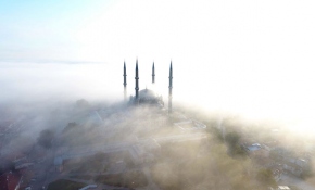 Sisin örttüğü Selimiye'nin görüntüsü büyüledi