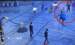 Esnaf ve çevredekiler seferber oldu, kapkaççı yakalandı