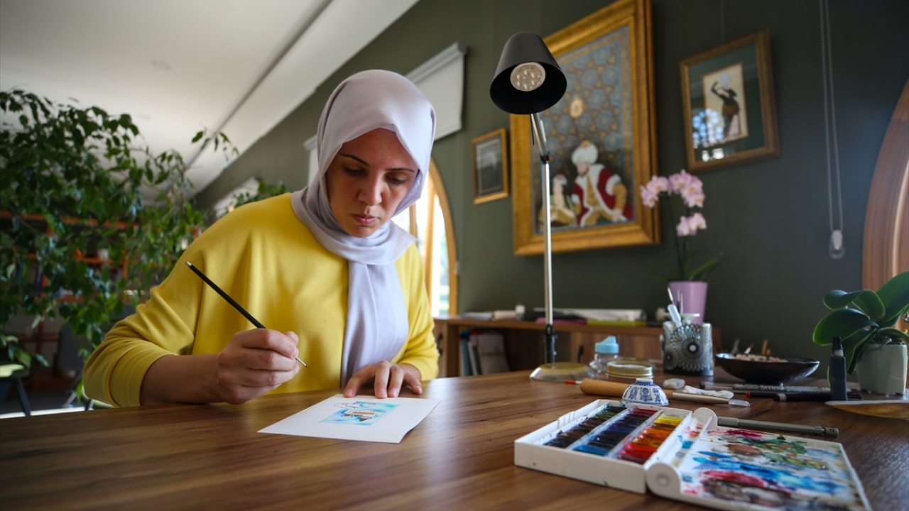 Nanoteknolojiyle renklendirilen ve 3 parçadan oluşan alem, dünyanın en büyük alemi olma özelliğini taşıyor.