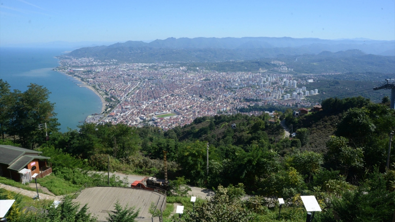Ordu Büyükşehir Belediye Başkanı Mehmet Hilmi Güler, yaptığı açıklamada, Ordu`nun 3 ay değil 12 ay boyunca gezilecek bir şehir olduğunu söyledi.