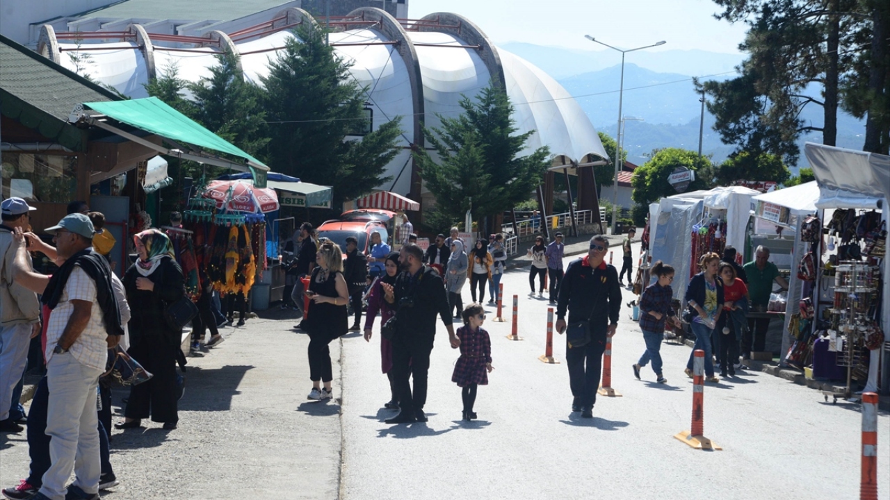 Yerli ve yabancı turistler hayran kalıyor