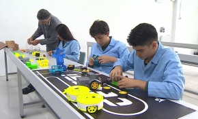 Lise öğrencilerinin yerli ve milli robotu: CEBOT