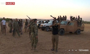 Münbiç çevresinde eller tetikte