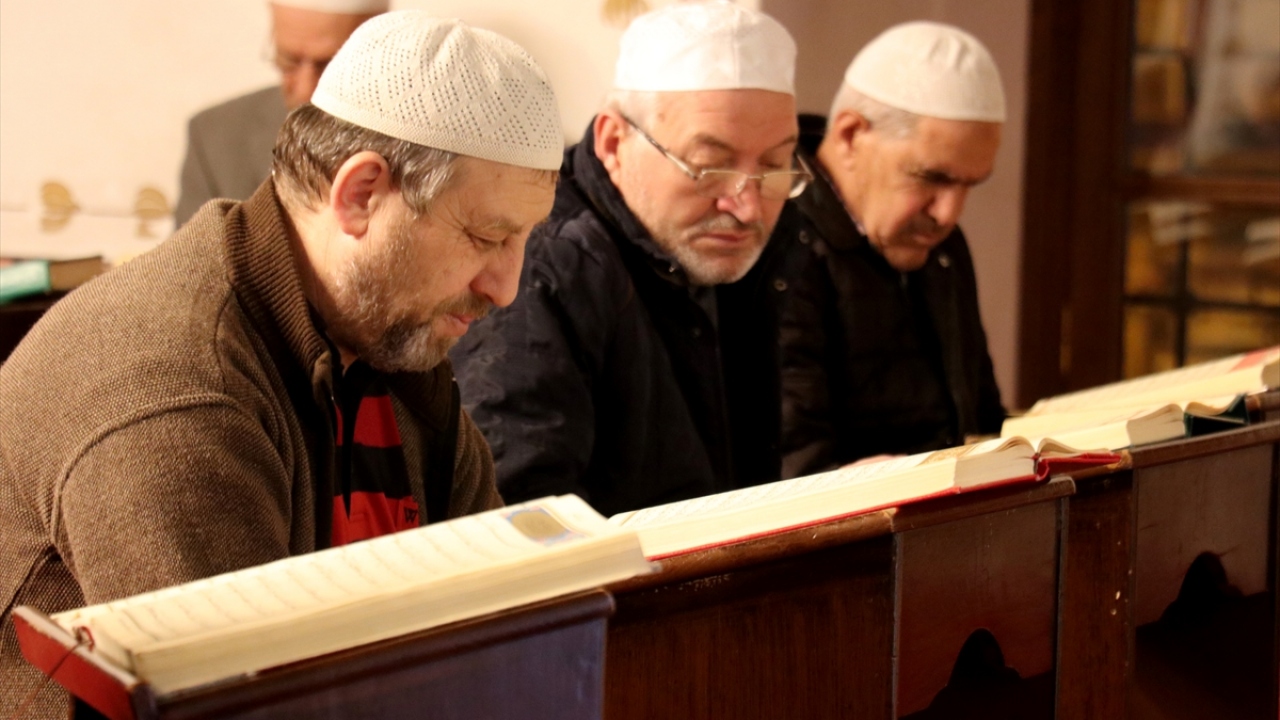 Kırklareli- Osmanlı`nın Trakya`daki ilk mirası Hızırbey Camii 