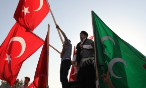 Tel Abyad'ın terörden kurtarılması, Akçakale'de sevinçle karşılandı