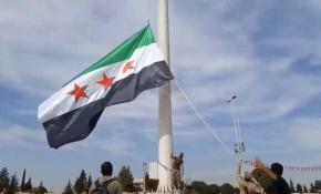 Tel Abyad'a Suriye Milli Ordusu bayrağı çekildi