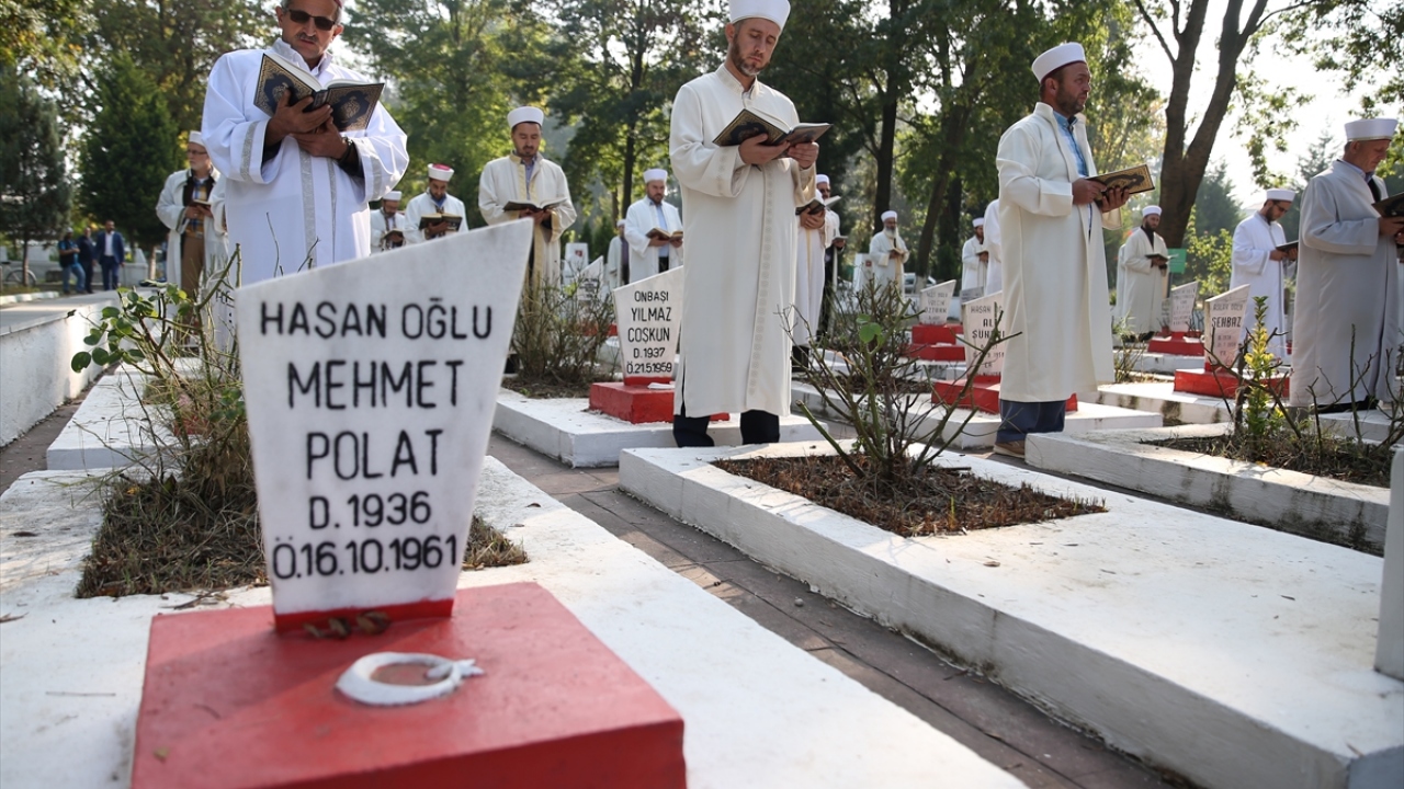 "Onlara her zaman dua ediyoruz"