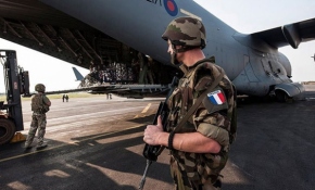 Fransa Suriye'de terör örgütlerine desteğini sürdürüyor