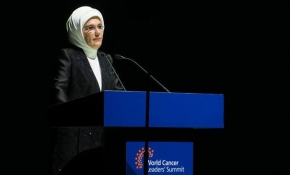 Emine Erdoğan: Doğru politikalarla kanser ölümlerinin yarısını önleyebiliriz