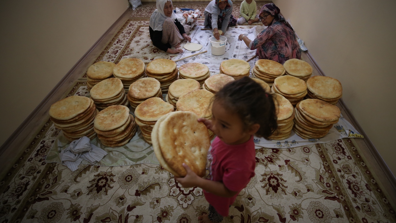 Hemrah, Türkiye`nin kendilerine kol kanat gerdiğini dile getirdi.
