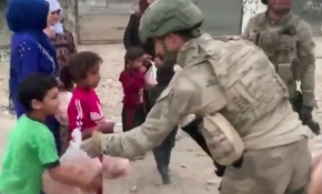 Tel Abyad'da terörün izleri hızla siliniyor