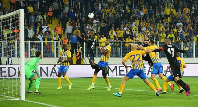 Beşiktaş Ankara'da fırsat tepti