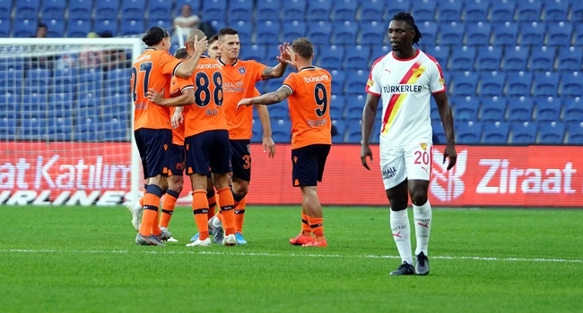 Başakşehir 90+3'te güldü