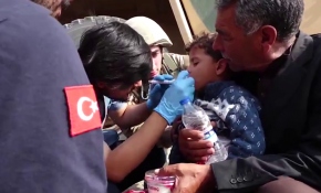 Mehmetçikten Tel Abyadlılara sağlık hizmeti