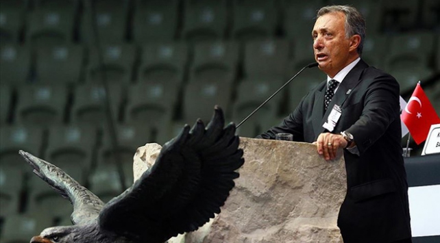 Beşiktaş'ın yeni başkanı Ahmet Nur Çebi oldu