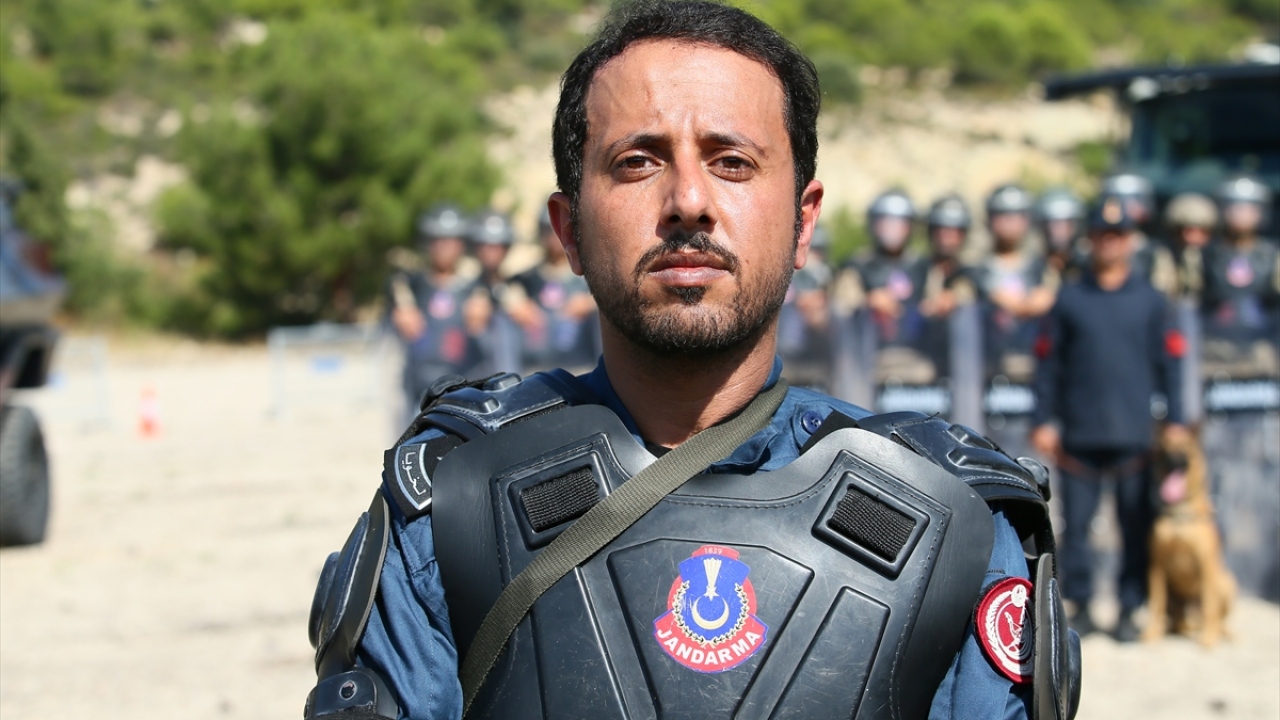 Katarlı kursiyerlerden Raşit Hasan el-Gahtani, Dünya Kupası`nın 2022 yılında ülkelerinden düzenleneceğini hatırlatarak, bu kapsamda eğitim amaçlı Türkiye`ye geldiklerini söyledi.