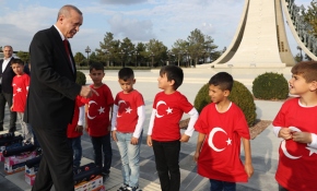 Cumhurbaşkanı Erdoğan öğrencileri ağırladı