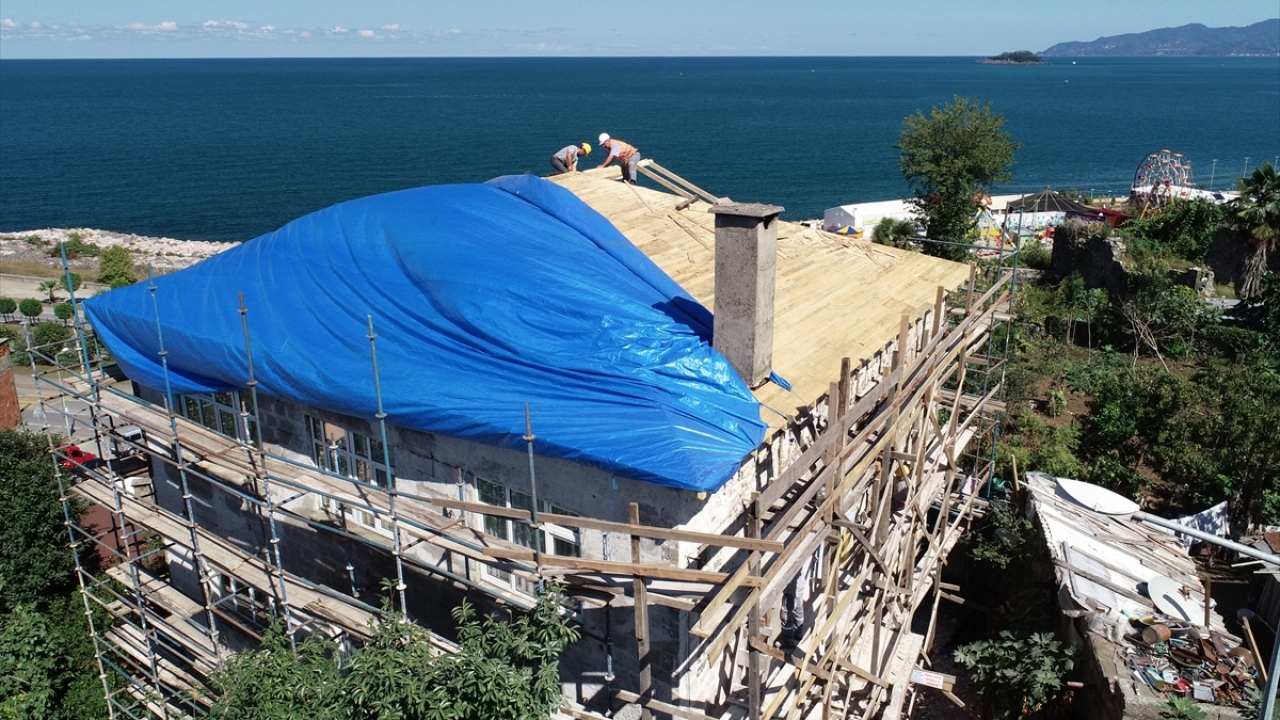 Giresun Valisi Harun Sarıfakıoğulları, yaptığı açıklamada, yaklaşık 200 yıldır Zeytinlik semti evleri ve mahalle kültürünün bozulmadan yaşatıldığını söyledi.
