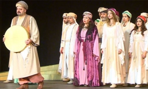 Leyla ile Mecnun sahneye taşındı