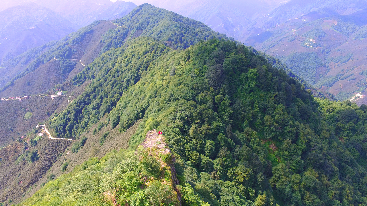 Güce ilçesi sınırları içinde yer alan ve görünümü kaleyi andırdığı için "Şaban Kalesi" olarak adlandırılan bölge, Tarım ve Orman Bakanlığınca bu yıl tabiat parkı ilan edildi.